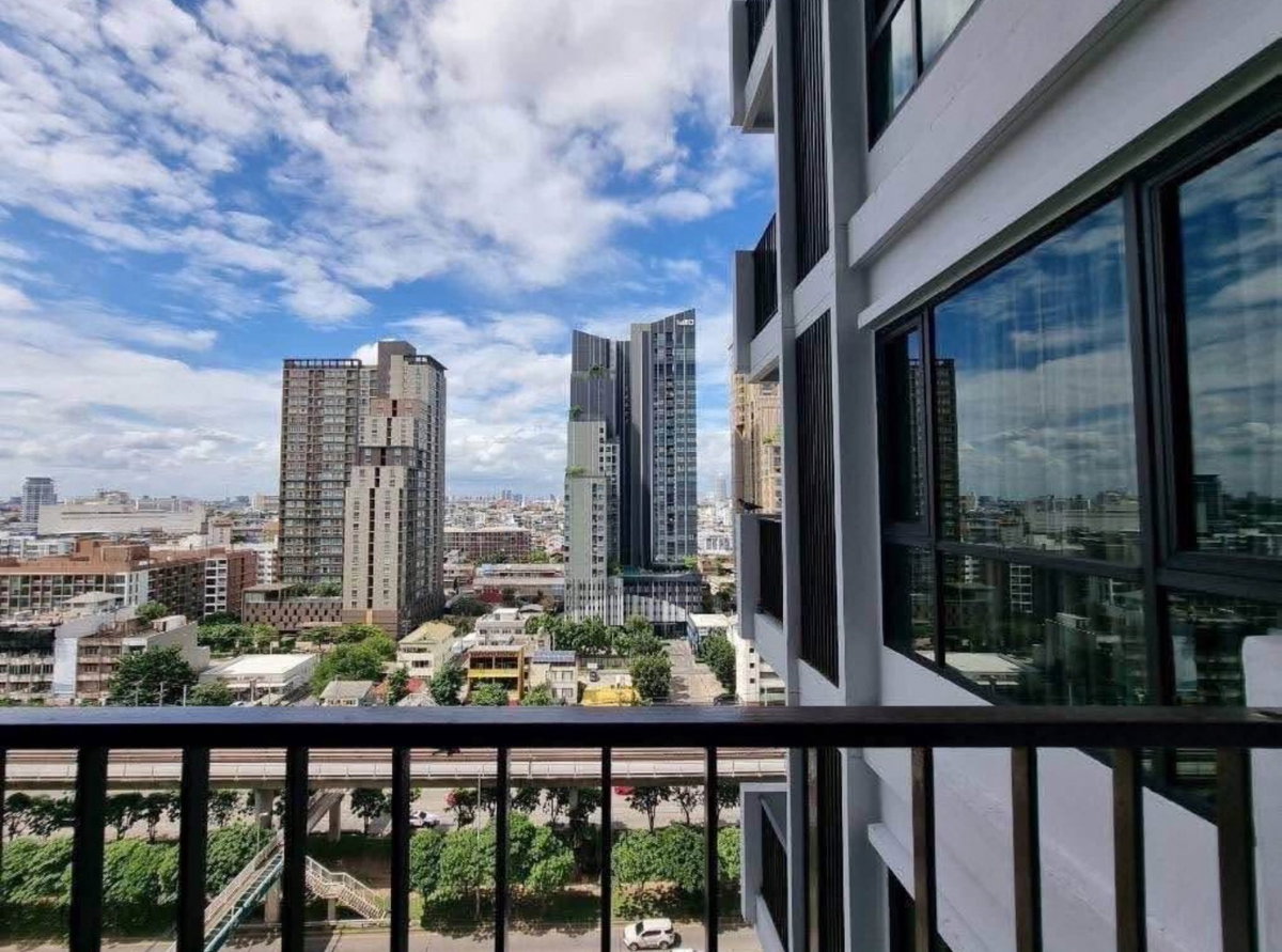 picture Fuse Sathorn - Taksin - 9/11