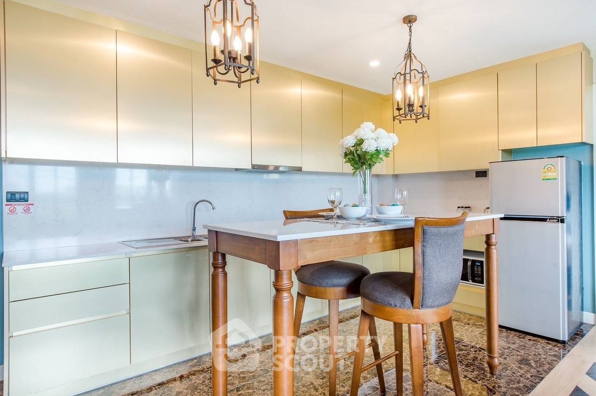 รูป คอนโด 2 ห้องนอน Casa Espana Condominiums ให้เช่าในพระตำหนัก (ID 2183146) - รูปที่ 9/17