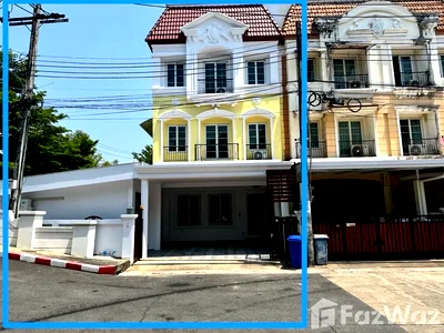 Townhouses for rent Thonburi Vocational College : Urban Sathorn 6663009