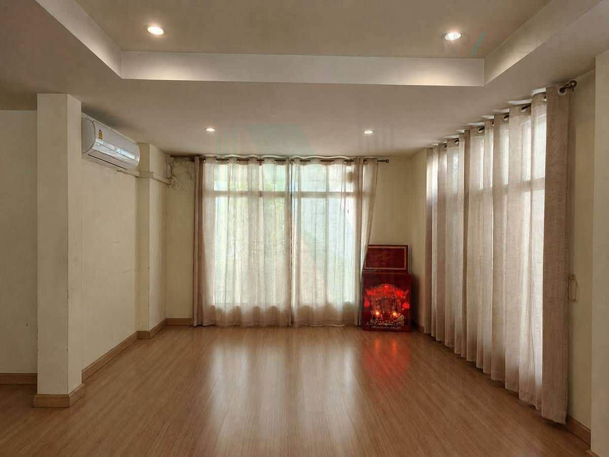 รูป 📌 ขายบ้านเดี่ยว โครงการ บ้านลลิล เดอะ ยัง เอ็กซ์เซ็กคลูทีฟ อ่อนนุช-วงแหวนฯ-สุวรรณภูมิ 2 ชั้น 4 ห้องนอน 2 ห้องน้ำ - รูปที่ 3/8