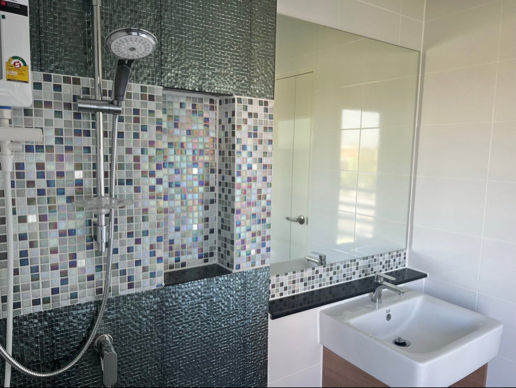 รูป H1001🔥ให้เช่า 📍Baan Klang Muang Watcharapol 📍(บ้านกลางเมือง วัชรพล) ทาวน์โฮม 3 ชั้น เพดานสูง หน้าบ้านไม่ชนใคร ตกแต่งสวยพรีเมี่ยม พร้อมอยู่ - รูปที่ 9/15