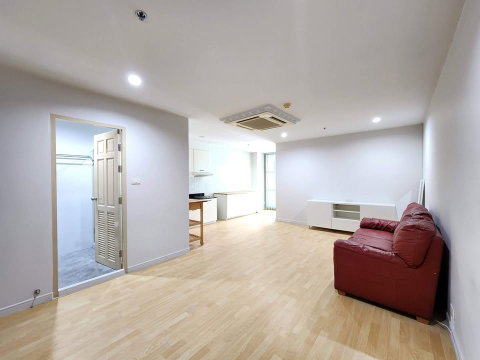 ขายถูก!! Sukhumvit Living Town (สุขุมวิท ลิฟวิ่ง ทาวน์) 1ห้องนอน 52 ตร.ม.สนใจแอดไลน์ @480kttgd