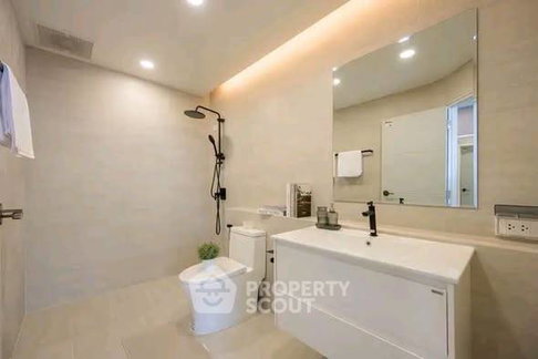 ขายคอนโด 2 ห้องนอน 110 ตร.ม. Sarin Place Condominium ใกล้ BTS รัชโยธิน (ID 3171661)