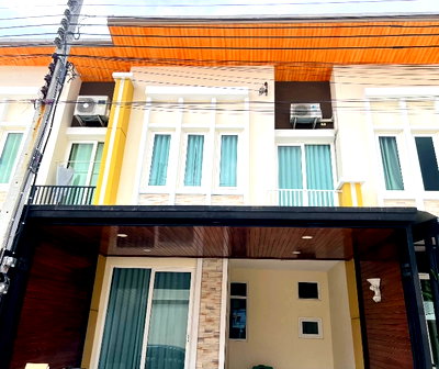 Townhouses for rent วิทยาลัยดุสิตธานี : For Rent | Golden Town Chalermprakiat–Suan Luang