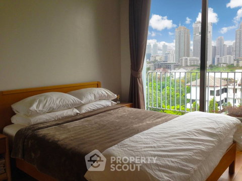 1-BR Condo At Down Town 49 Near BTS Phrom Phong (ID 636808)
