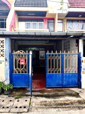 ทาวน์โฮม เขตบางแค : ขายทาวน์เฮาส์ ซอยบุญมี ใกล้ตลาดบางแค ใกล้เดอะมอลล์บางแค 2 ชั้น 2 ห้องนอน 2 ห้องน้ำ