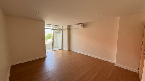 [Owner post] Newly renovated 27 sq.m. Baan Ratchayothin Condo