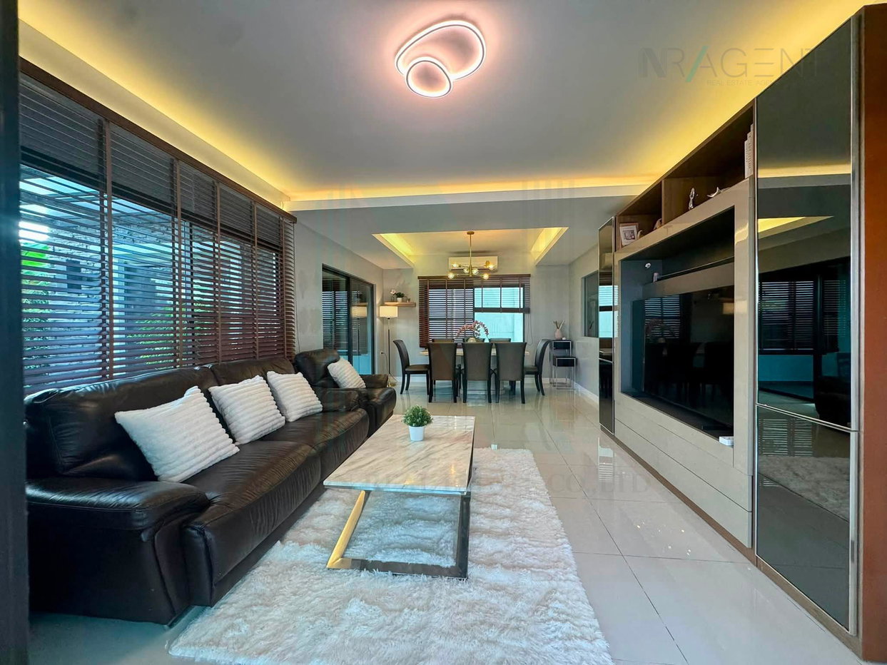 รูป ให้เช่าบ้านเดี่ยว 2 ชั้น โครงการ มัณฑนา บางนา กม.7 4 ห้องนอน 3 ห้องน้ำ - รูปที่ 2/8