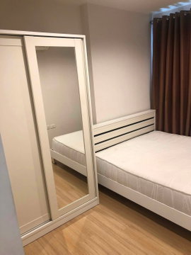 🔥 Chaeng Watthana: Spacious unit, high floor, great price! 🔥 For Rent: The Base Chaeng Watthana. Prime location near major employment hubs and the 