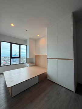 🏙️ For Rent | Regent Home Wutthakat – Unfurnished unit with built-ins 🚇 Near BTS Wutthakat – just 300 m.