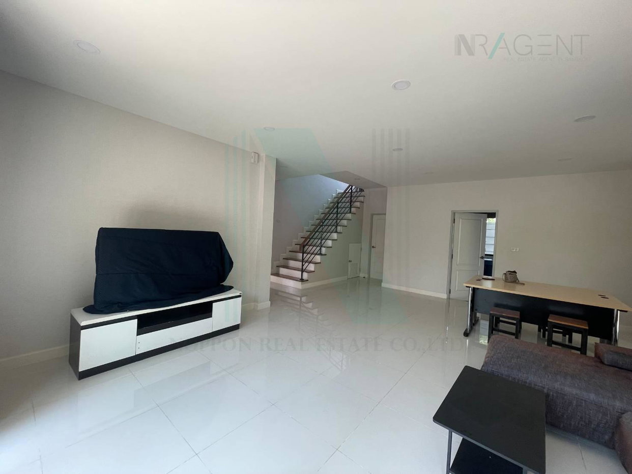 รูป ให้เช่าบ้านเดี่ยว 2 ชั้น เซนโทร ราชพฤกษ์ - สวนผัก 2 4 ห้องนอน 5 ห้องน้ำ - รูปที่ 3/8