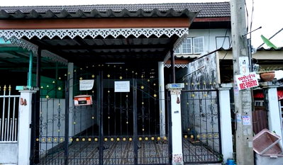 เช่าทาวน์โฮม นนทบุรี : ให้เช่าบ้านทาวน์เฮาส์ หมู่บ้านบัวทอง ติดรถไฟฟ้า MRT