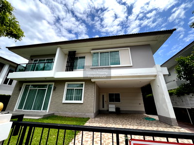 Houses for sale : For Sale House , Casa Premium On Nut - Wongwaen , wide frontage , newly renovated , Dok Mai , Prawet , Bangkok , CX-166874 ✅ Live chat with us ADD LINE @connexproperty ✅