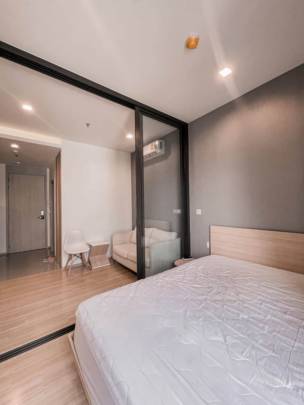 M Jatujak 1 ห้องนอน คอนโดเลี้ยงสัตว์ได้ ชั้น 12  ทักไลน์ @081mrzsz