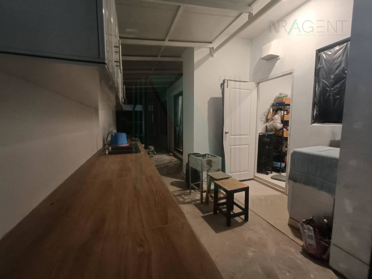 รูป ให้เช่าบ้านเดี่ยว 2 ชั้น เซนโทร ราชพฤกษ์ - สวนผัก 2 4 ห้องนอน 5 ห้องน้ำ - รูปที่ 4/8