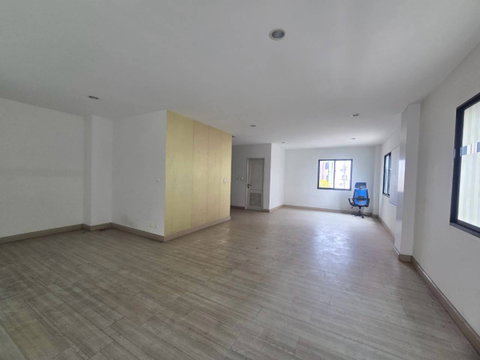 Four-story Home office for sale, located on the road parallel to the Kanchanaphisek Expressway
