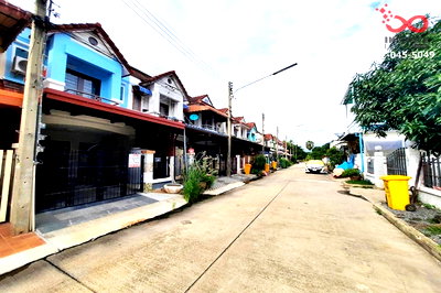 ทาวน์โฮม นครชัยศรี นครปฐม : ขายทาวน์เฮ้าส์ 18 ตร.ว. กฤษดานคร 26 นครชัยศรี  นครปฐม ห่างถนนเพชรเกษมเพียง 300 เมตร