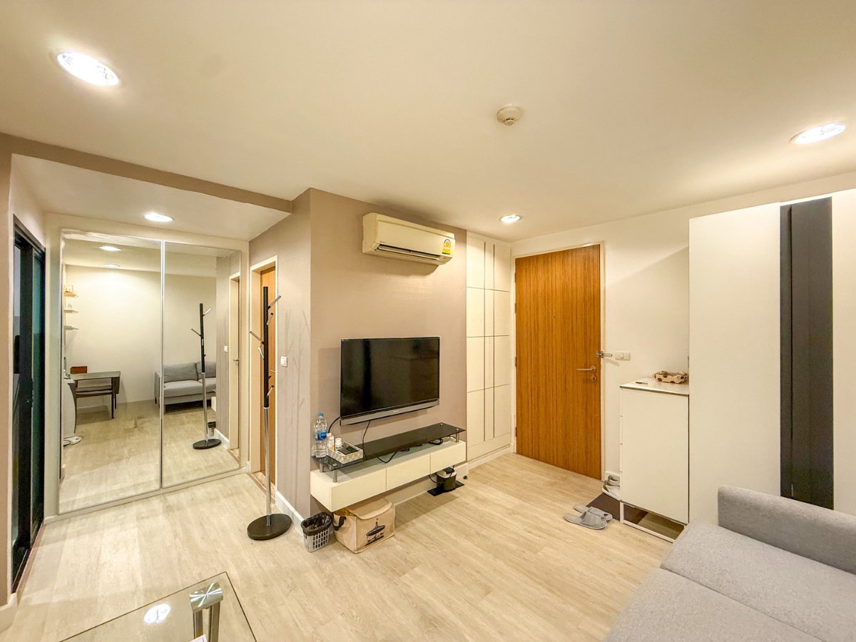 รูป ขายด่วน🔥ซีนิธ เพลซ สุขุมวิท 42 (35 ตร.ม) เพียง 2.9 ล้าน - รูปที่ 1/12