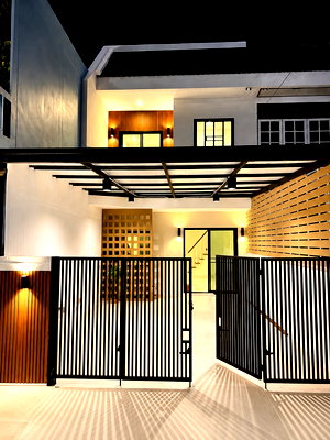 Townhouses for sale Nonthaburi : BEN100826 For sale :Town house Pakkret villege