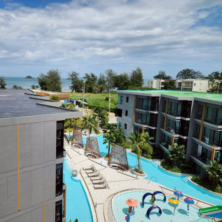 รูป ขายคอนโด Carapace Hua Hin : คาราเพซ หัวหิน , ห้องพักระดับ Deluxe Sea View 2 ห้องนอน ชั้น5 ระเบียงวิวทะเลและสวนน้ำ - รูปที่ 10/17