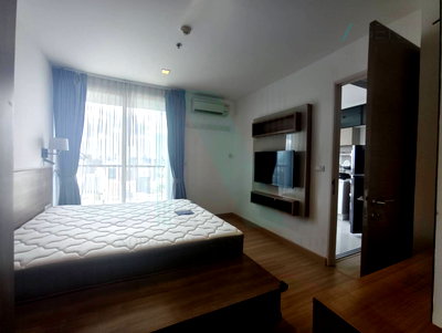 Condos for rent : For Rent Condo RHYTHM PHAHOL - ARI Building , Floor 42,1 bed room, Room size 45 sqm