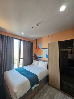 รูปภาพ For rent Condo XT Ekkamai​  Ratchada LineID : @Rizzestate