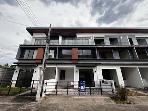 SPP103🏡 ขายทาวน์โฮม 3 ชั้น M9 Avenue พระราม 2 – ท่าข้าม บ้านหลังใหญ่