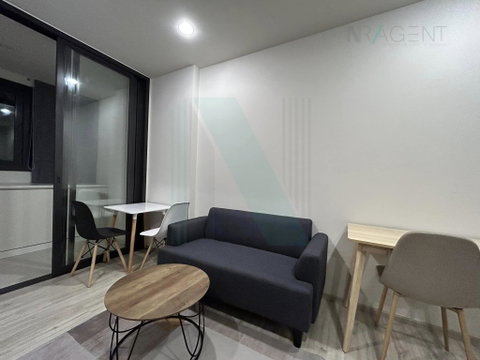 🎉 ให้เช่าคอนโด เอ็กซ์ที ห้วยขวาง อาคาร B ชั้น 12 1 ห้องนอน ขนาด 35.00 ตรม ใกล้ The Street รัชดา