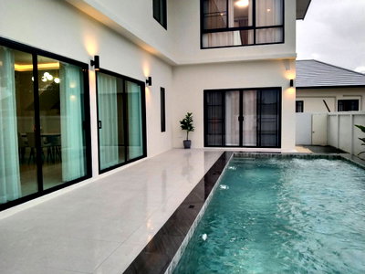 บ้านเดี่ยว ศาลหลักเมืองจังหวัดอุดรธานี : 🏡✨ ขายพูลวิลล่า 2 ชั้น สไตล์โมเดิร์น พร้อมสระว่ายน้ำส่วนตัว ✨🏡  #C5MG100797