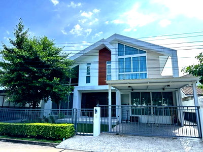 ขายบ้านเดี่ยว : ขายบ้าน  มัณฑนา-ปิ่นเกล้า  พระราม5  (รีโนเวทใหม่) 10,900,000 บาท  ตรงข้ามโรงเรียนเด่นหล้า 