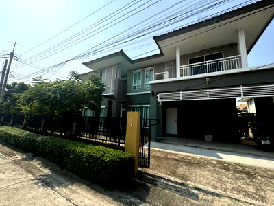 เช่าบ้านเดี่ยว รร.ฤทธิยะวรรณาลัย 2 : 📌 ให้เช่าบ้านเดี่ยว 2 ชั้น ดีไลท์ แอทซีน วัชรพล-จตุโชติ 3 ห้องนอน 4 ห้องน้ำ