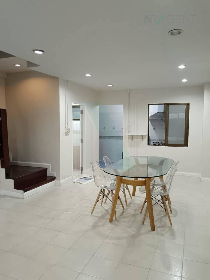 รูป 📌 ขายทาวน์เฮาส์ โครงการ บ้านกลางเมือง พระราม 9 ซอย 43 3 ชั้น 3 ห้องนอน 3 ห้องน้ำ - รูปที่ 2/8