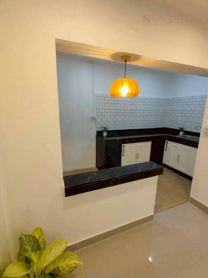 รูป 📌 ขายทาวน์โฮม โครงการ บ้านธนกาญจน์ 3 ชั้น 3 ห้องนอน 3 ห้องน้ำ - รูปที่ 3/8