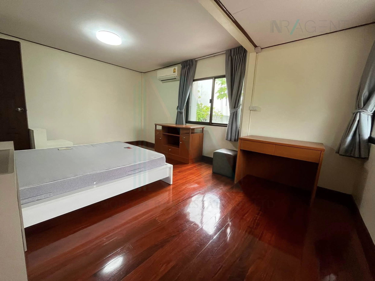 รูป 📌 ให้เช่าบ้านเดี่ยว 2 ชั้น หมู่บ้านปัญญา พัฒนาการ 5 ห้องนอน 4 ห้องน้ำ - รูปที่ 8/8