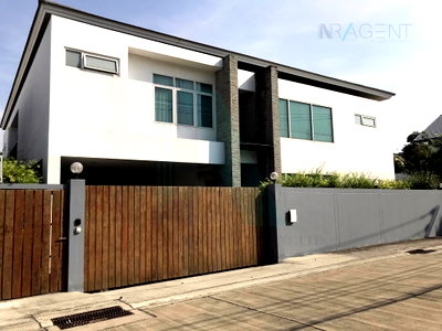 บ้านเดี่ยว รร.เตรียมอุดมศึกษาน้อมเกล้า  : 📌 ขายบ้านเดี่ยว 2 ชั้น โครงการ ธารารมณ์ รามคำแหง 9 4 ห้องนอน 5 ห้องน้ำ
