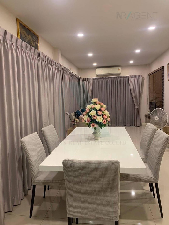 รูป 📌 ขายบ้านเดี่ยว โครงการ เซนโทร รามอินทรา-จตุโชติ 2 ชั้น 4 ห้องนอน 4 ห้องน้ำ - รูปที่ 4/8