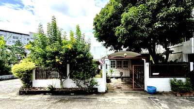 Townhouses for sale Bangkok : 📌 For Sell Town house PRACHAKORNTHAI VILLAGE 2-story 4 bedroom 2 bathroom