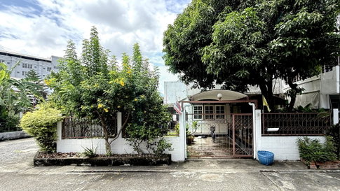📌 ขายทาวน์เฮาส์ โครงการ หมู่บ้านประชากรไทย 2 ชั้น 4 ห้องนอน 2 ห้องน้ำ