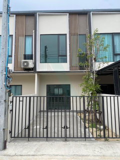 รูปภาพ 📌 ให้เช่าทาวน์เฮาส์ 2 ชั้น อัลติจูด คราฟ บางนา 2 ห้องนอน 2 ห้องน้ำ