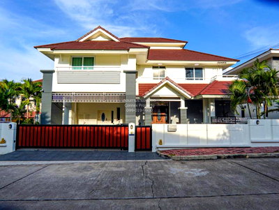 Houses for sale Thai Polymer Textile  : For Sale House , Central Park Hillside , Nong Prue , Bang Lamung , Chon Buri , CX-155472 ✅ Live chat with us ADD LINE @connexproperty ✅
