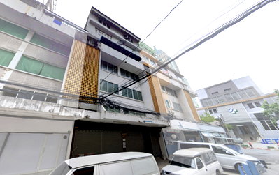 Shophouses for sale Department of Skill Development : Shophouse 5 storey with mezzanine X2 units, Soi Ratchadahmri 2, only 400 m to BTS Chidlom