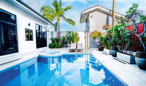 Luxury Pool Villa for Rent – Q District 5 Beds 4 Baths2 Living 2 Kitchens Fully Renovated & Furnished Ready to Move In