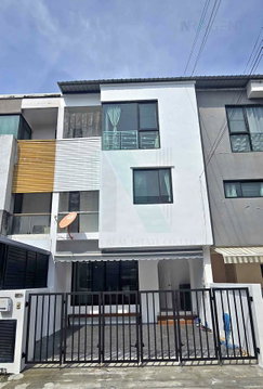 📌 ให้เช่าทาวน์เฮาส์ 3 ชั้น สาริน วิช สุขุมวิท 107 3 ห้องนอน 4 ห้องน้ำ