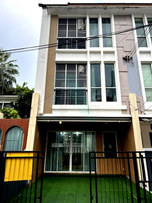 Townhouses for sale Bangna Commercial College : 📌 For Sell Town house BAAN KLANG MUANG URBANION SRINAKARIN 3-story 3 bedroom 3 bathroom