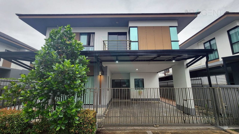 Houses for rent : 📌 For Rent 2-story House BAAN LUMPINI SUANLUANG RAMA 9 6 bedroom 5 bathroom