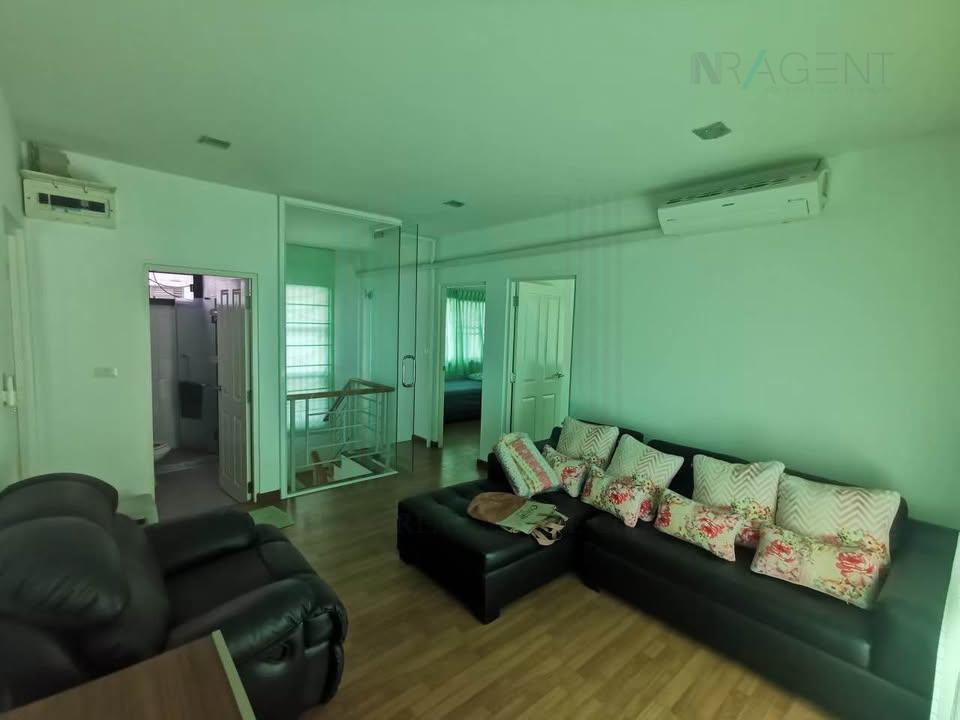 รูป 📌 ขายบ้านเดี่ยว โครงการ โกลเด้น วิลเลจ บางนา-กิ่งแก้ว 2 ชั้น 4 ห้องนอน 3 ห้องน้ำ - รูปที่ 3/8