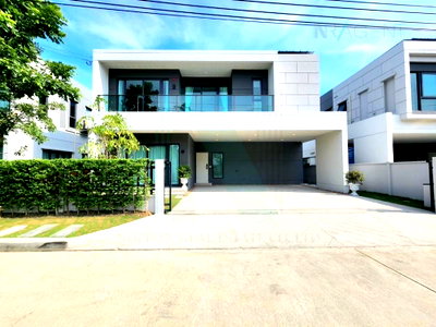 บ้านเดี่ยวให้เช่า : 📌 ให้เช่าบ้านเดี่ยว 2 ชั้น เซนโทร บางนา 4 ห้องนอน 5 ห้องน้ำ