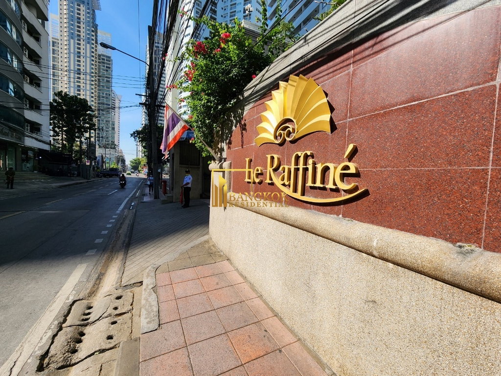 รูป Le Raffine 24 | Renovated 4 Bedroom Duplex Condo With Pool - BR62018CD - รูปที่ 32/32