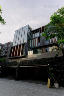รูปภาพ 📌 ให้เช่าบ้านเดี่ยว 4 ชั้น ไบบิวรี่ วิลเลจ ศรีนครินทร์ 5 ห้องนอน 7 ห้องน้ำ