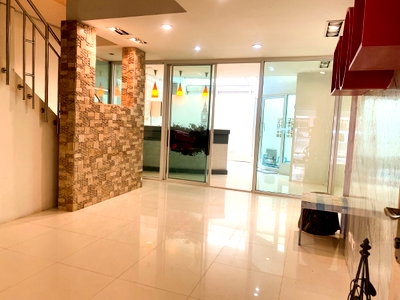 ขายทาวน์โฮม : 🏡 ขายทาวน์โฮม 3 ชั้นครึ่ง – เมอริท เพลส ลาดพร้าว 87 📍 ใกล้ CDC และ Central EastVille